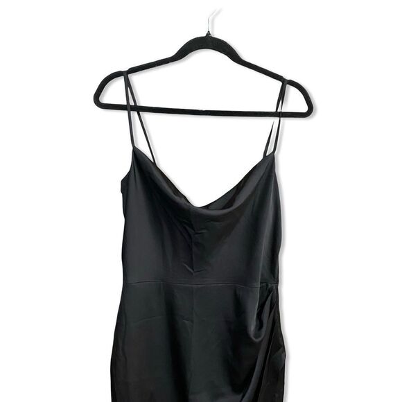 NWT More To Come Adonia Wrap Midi Dress in Black strappy Revolve M - Picture 6 of 8